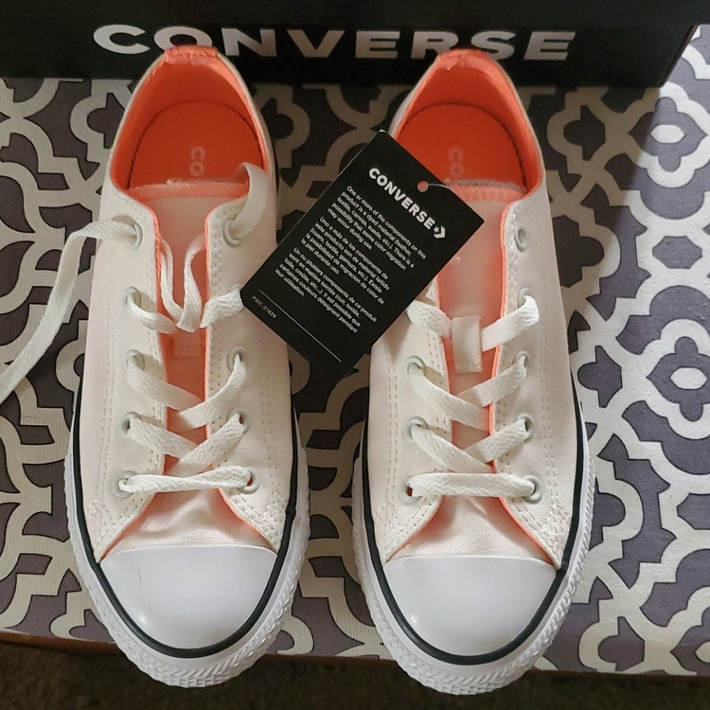 Converse - Picture 3 of 3